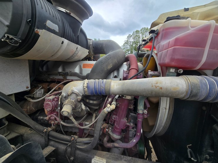 #24295-•-2011-mack-gu713-dump-truck-image-58