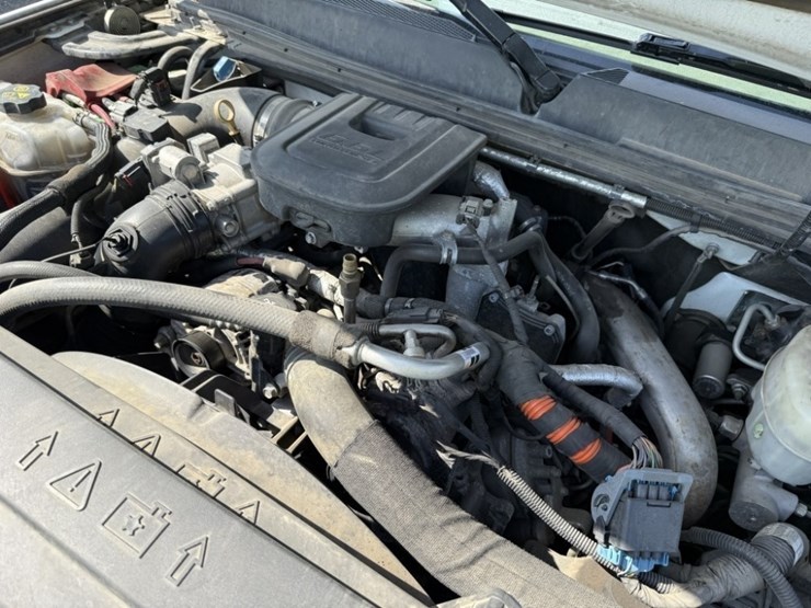 2014-gmc-sierra-3500-image-14