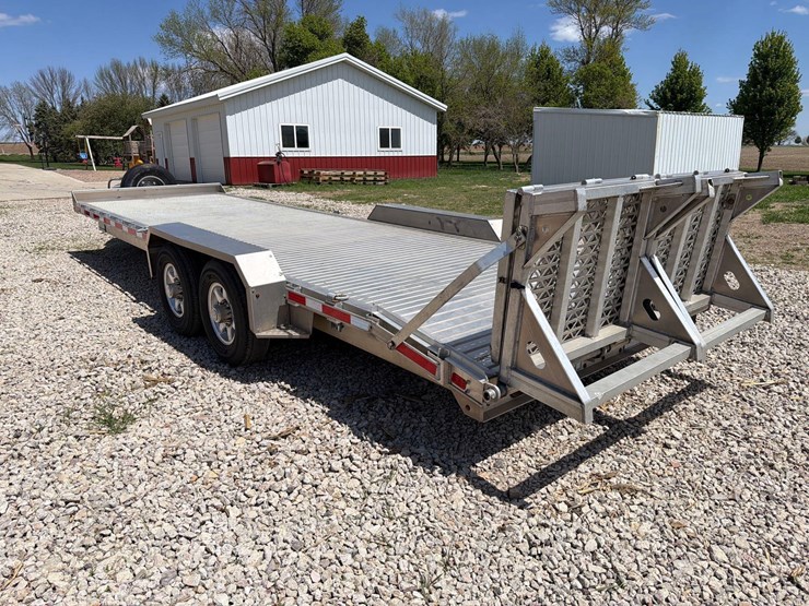 2020-eby-86”-x-24-1/2ft-bumper-hitch-flatbed-trailer—1-owner-image-3