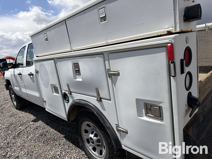 2018-chevrolet-k3500-image-11
