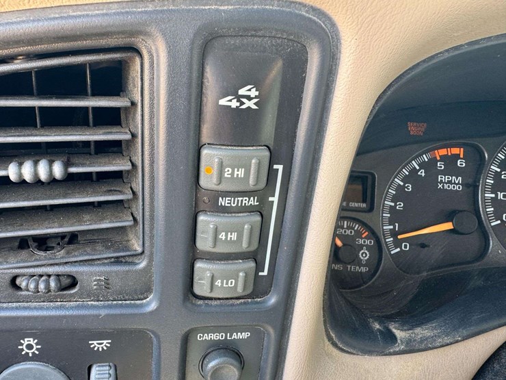 2002-gmc-sierra-3500-image-13