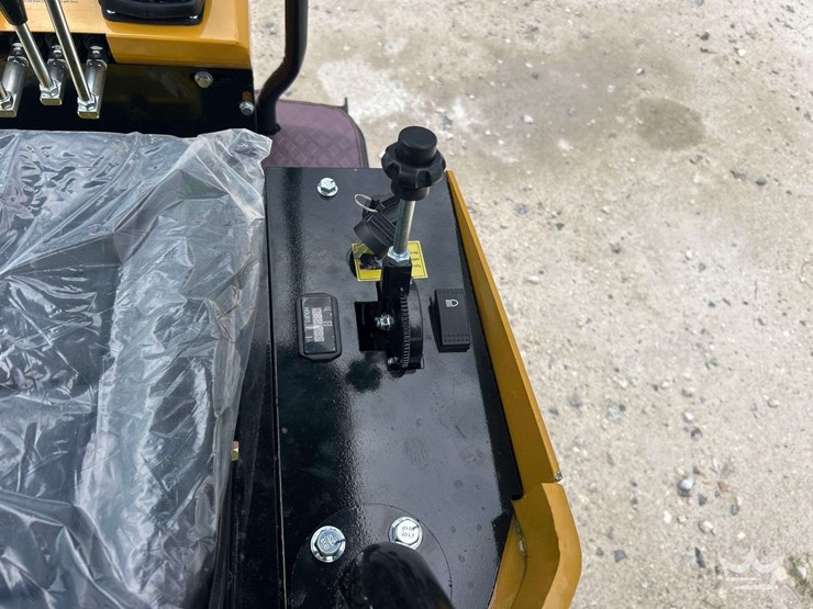 2026-cfg-industrial-h13r-mini-excavator-image-11