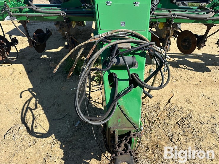 john-deere-2630-image-9