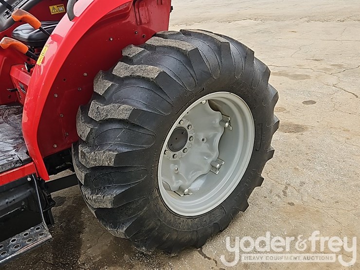 2014-massey-ferguson-1749-image-17