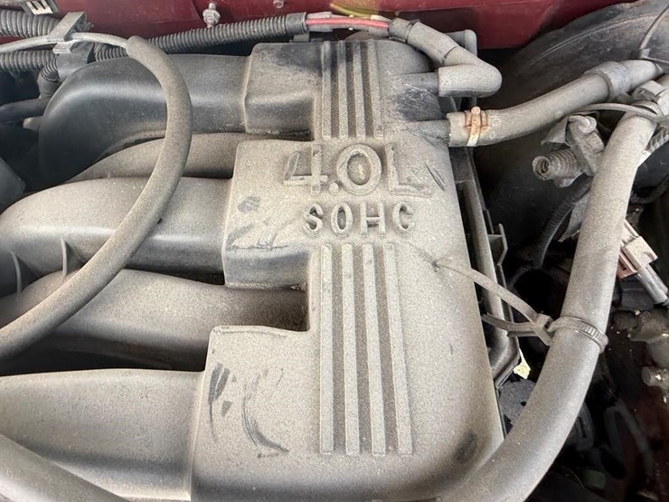 2002-ford-explorer-xls-image-19