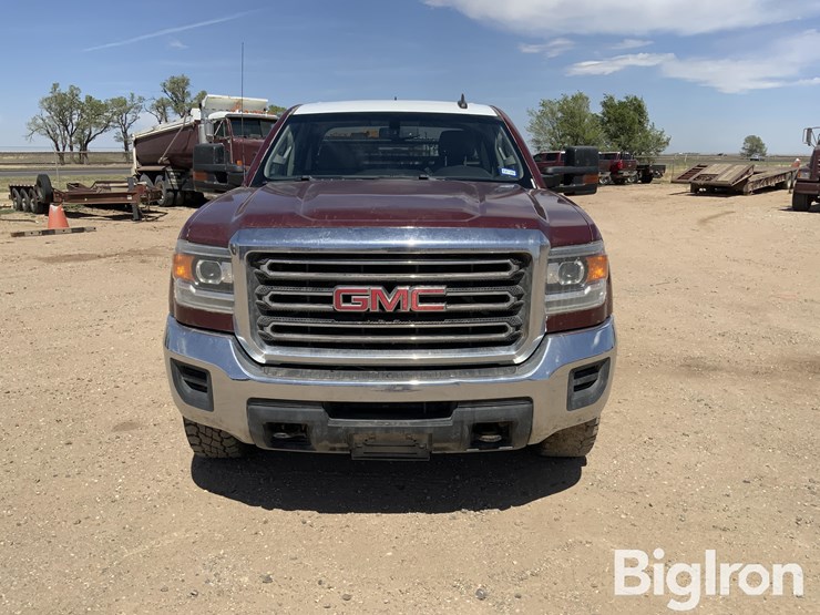 2018-gmc-sierra-2500-image-2