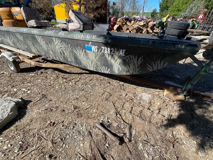 #6932-•-camouflage-duck-boat-with-trailer-image-4