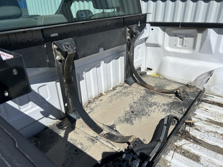 2016-ford-f150-xl-image-31