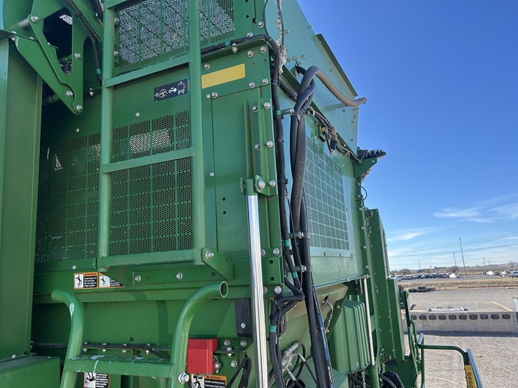 2018-john-deere-cs690-image-17