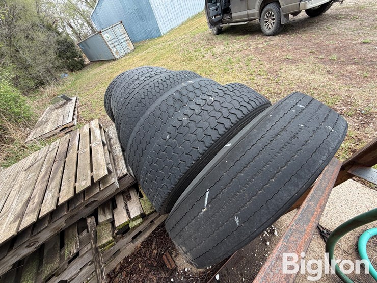 truck-tires-&-rims-image-7