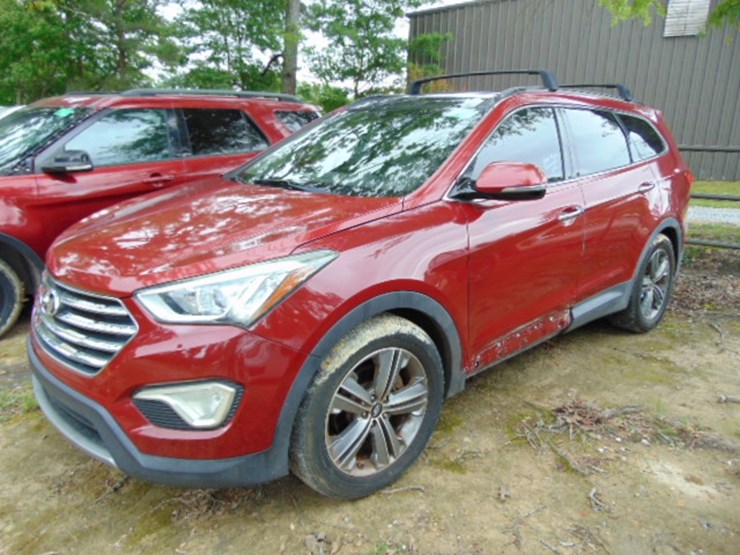 2013-hyundai-santa-fe-image-1