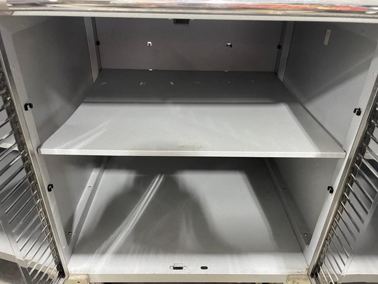rolling-cabinet-w/keys-image-3