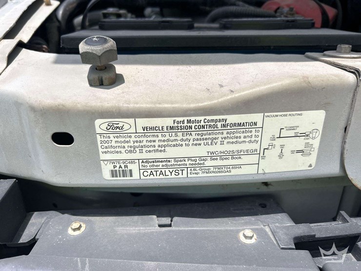 2007-ford-cargo-image-10