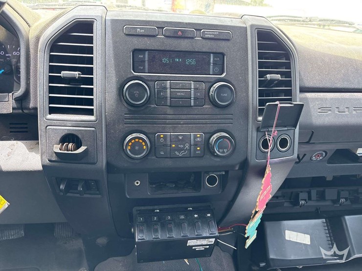2018-ford-f550-image-15