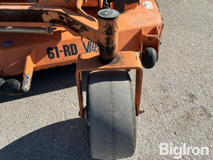2021-massey-ferguson-730-image-11