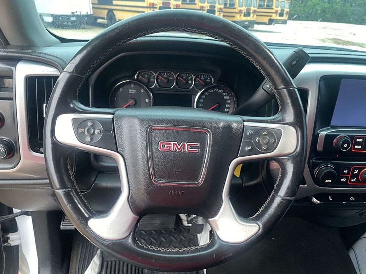 2015-gmc-sierra-1500-image-12