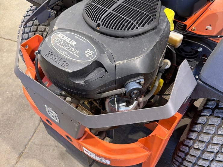 husqvarna-mz52-zero-turn-lawnmower-image-8