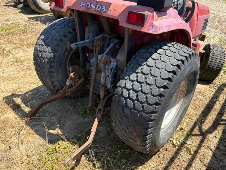 honda-h6522a2-tractor-image-10