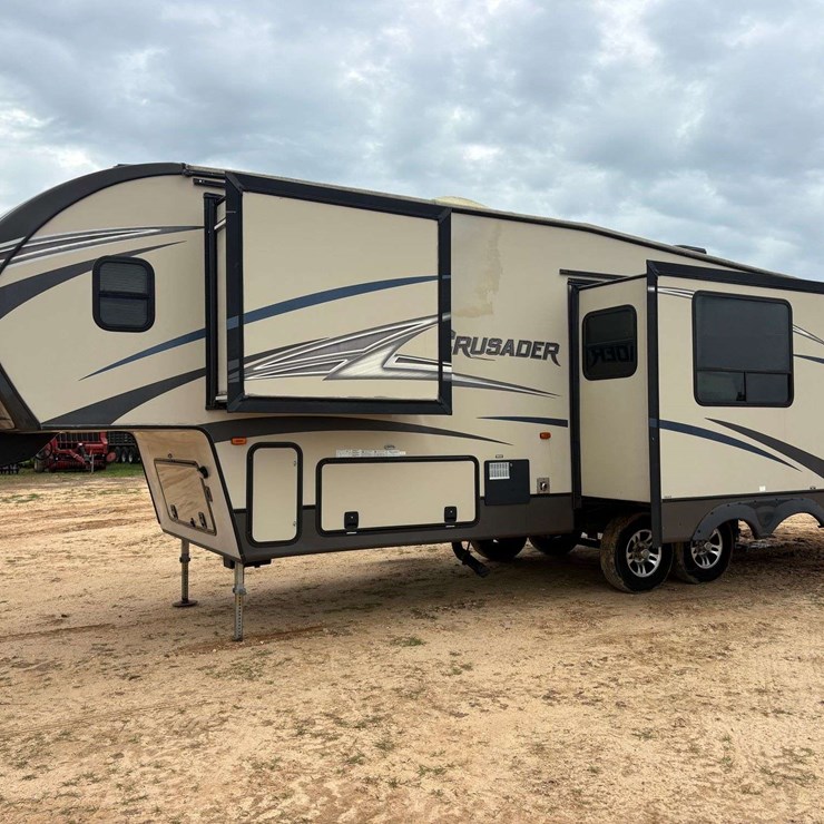 2015 Forrest River Crusader 5th Wheel Travel Trailer