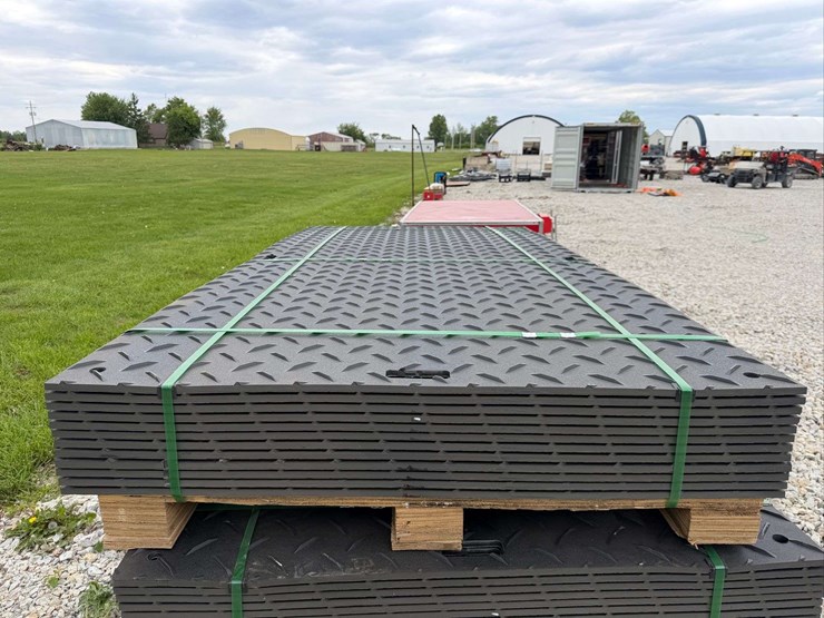 (12)-polyethylene-94"-x-47"-mats-image-1