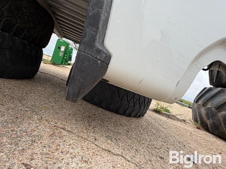 2022-chevrolet-6.5'-pickup-box-&-bumpers-image-15