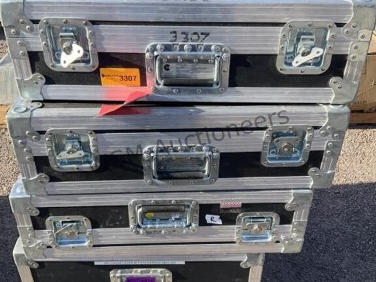 pallet-of-asst-equipment-transport-cases-image-5