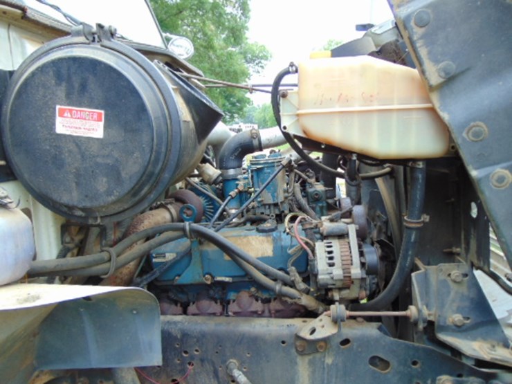 1996-international-4700-image-12
