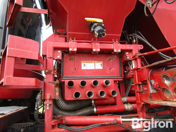 2019-case-ih-titan-4540-image-13