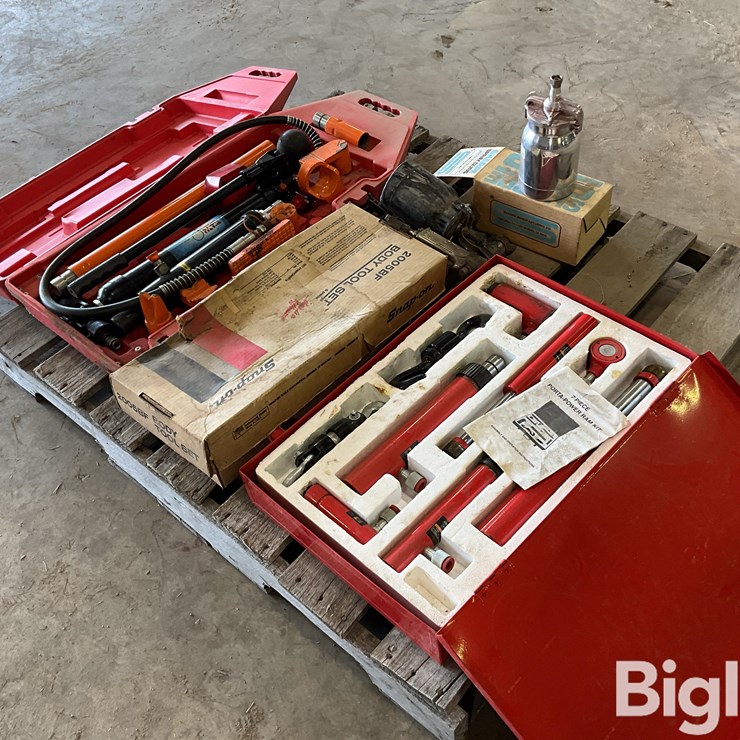 Auto Body Repair Tools