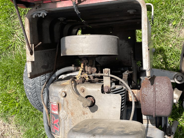 1972-massey-ferguson-12-image-36