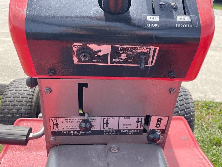 1974-massey-ferguson-14-image-23