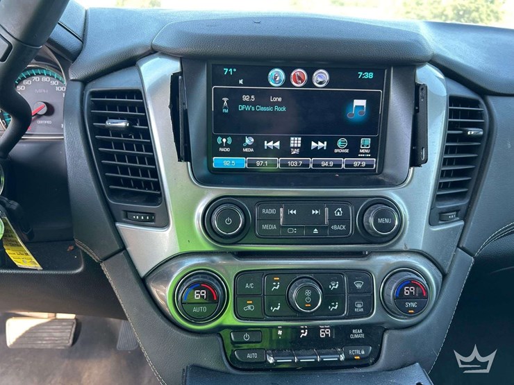 2020-chevrolet-tahoe-image-16