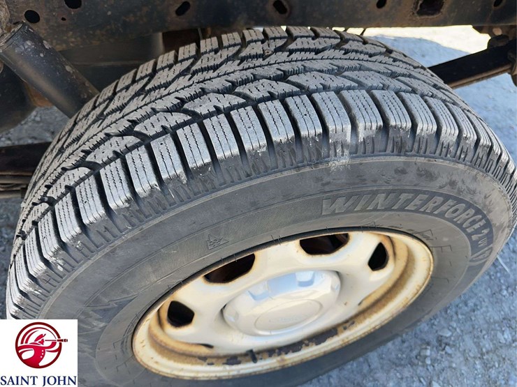 2013-ford-f150-xl-image-10
