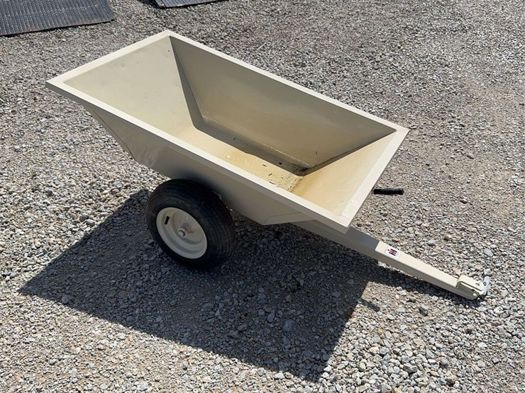 international-harvester-decal-dump-lawn-cart-image-1