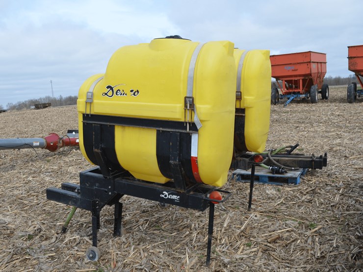 demco-saddle-tanks-with-frame-image-2