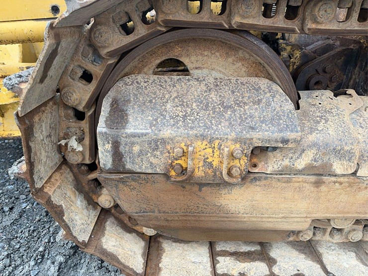 2006-caterpillar-d3g-xl-image-10