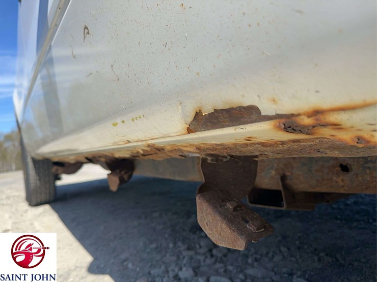 2013-ford-f150-xl-image-15