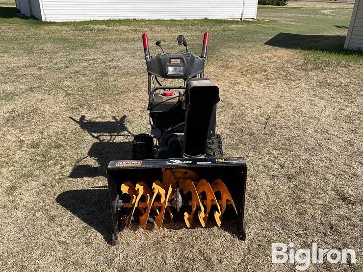 craftsman-30”-self-propelled-snowblower-image-2