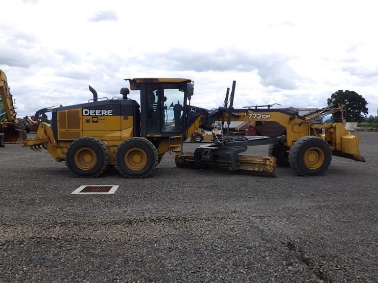 2016-deere-772gp-image-4