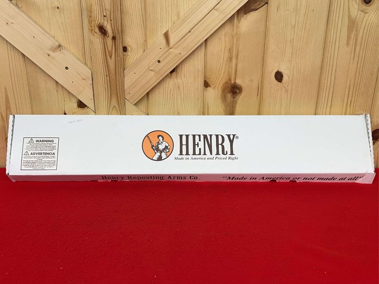 henry-repeating-arms-h001v-lever-action-rifle-.17-hmr-image-13