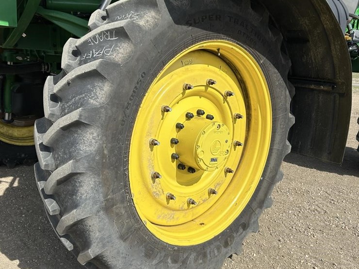 2020-john-deere-r4045-image-10