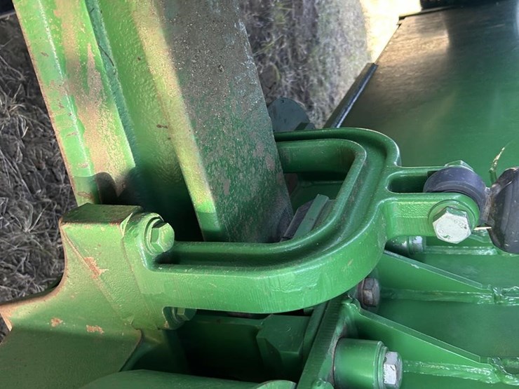 2013-john-deere-9560rt-image-47
