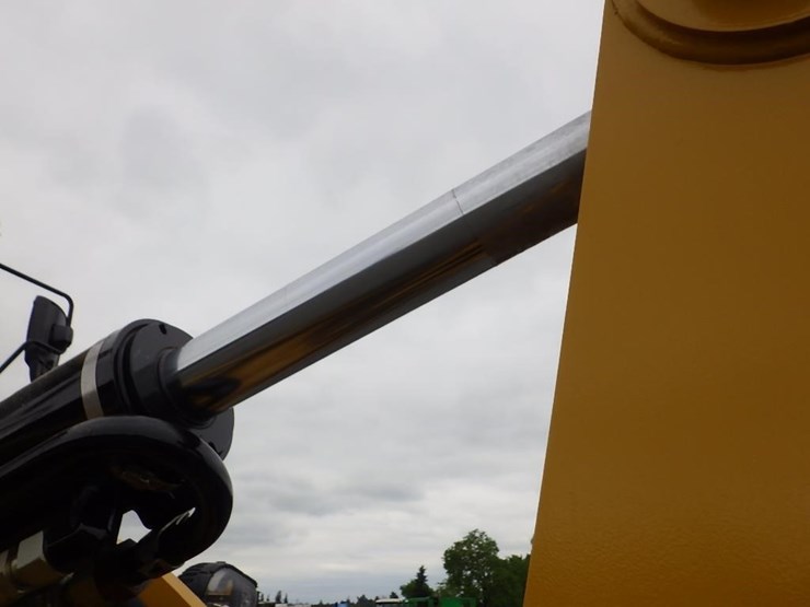 2022-caterpillar-930m-image-27