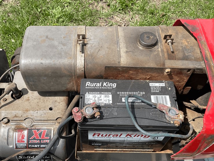 1972-massey-ferguson-12-image-40
