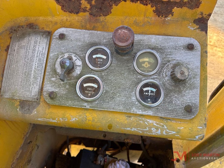 caterpillar-12g-image-30