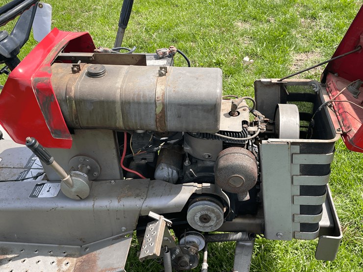 1972-massey-ferguson-12-image-35