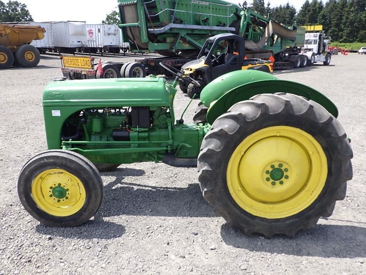 ford-tractor-image-8