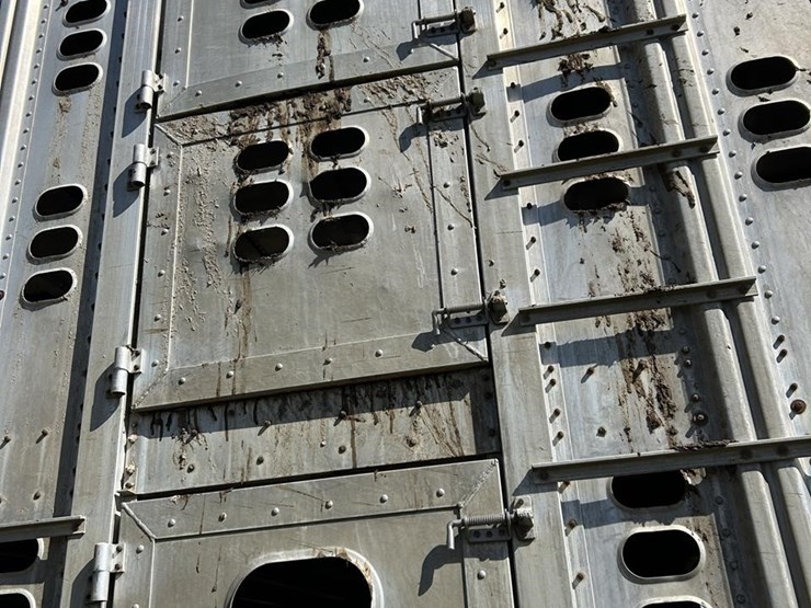 2001-wilson-53-ft-image-51