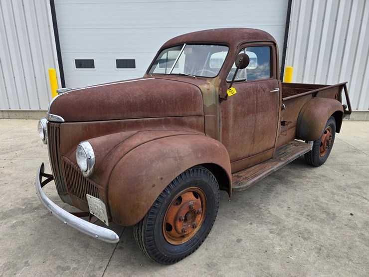 #31-•-1948-studebaker-m15-pick-up-truck-image-1