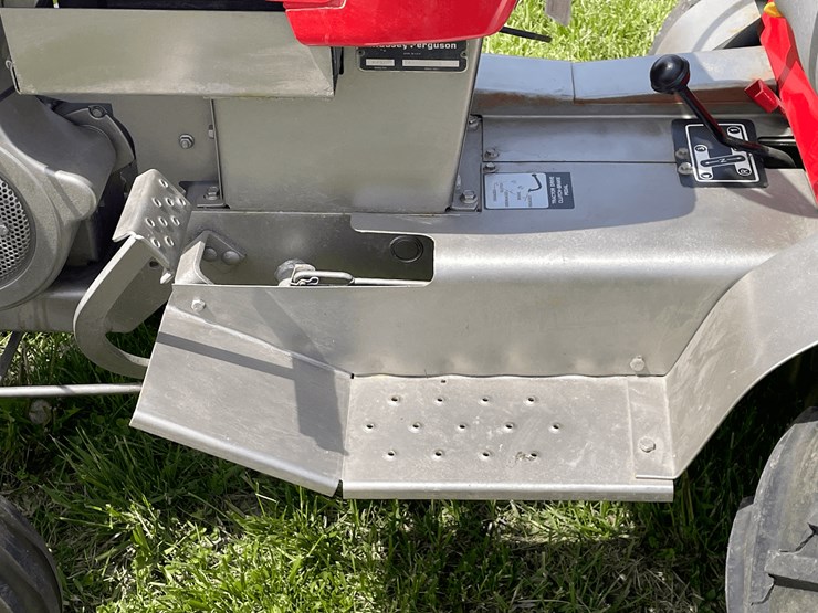 1976-massey-ferguson-10-image-16